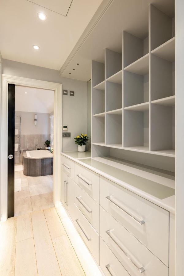Dream House London With Gym, Cinema And Housekeeper Villa Ийлинг Екстериор снимка