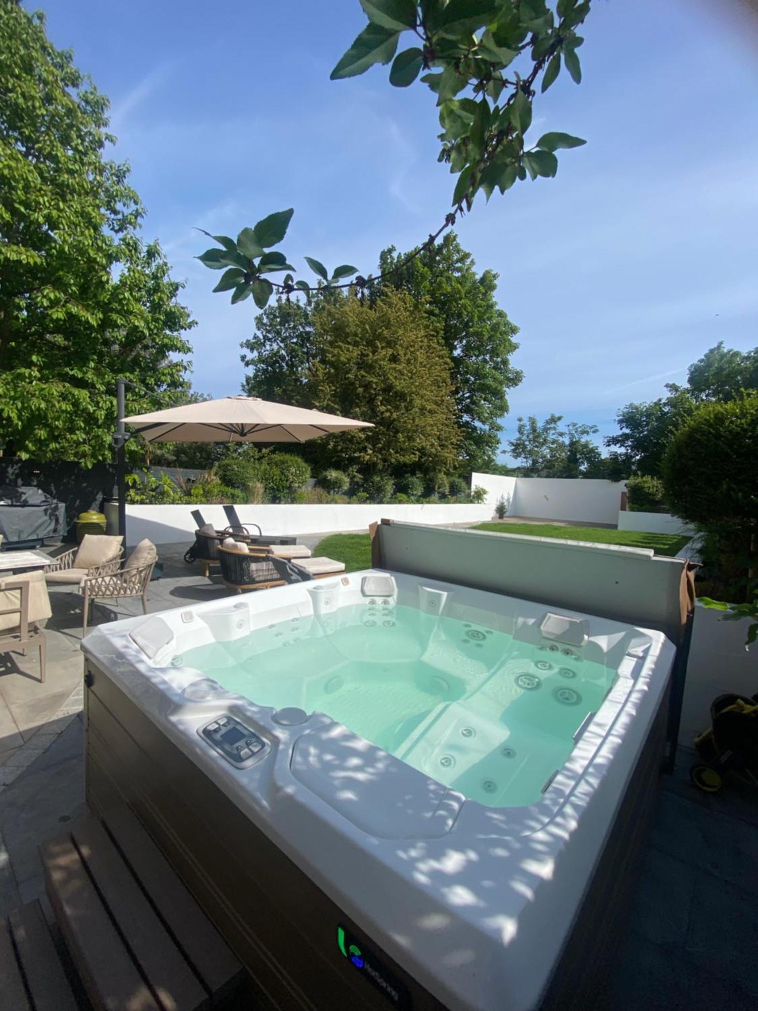 Dream House London With Gym, Cinema And Housekeeper Villa Ийлинг Екстериор снимка
